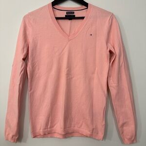 Tommy Hilfiger pink sweater V neck new without tags washed but not worn size med